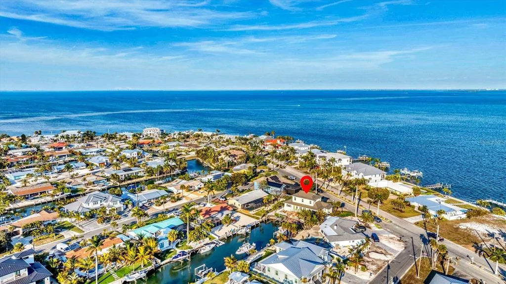 634 KEY ROYALE DRIVE, HOLMES BEACH, FL 34217