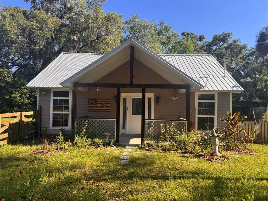 103 GROVE STREET, MELROSE, FL 32666