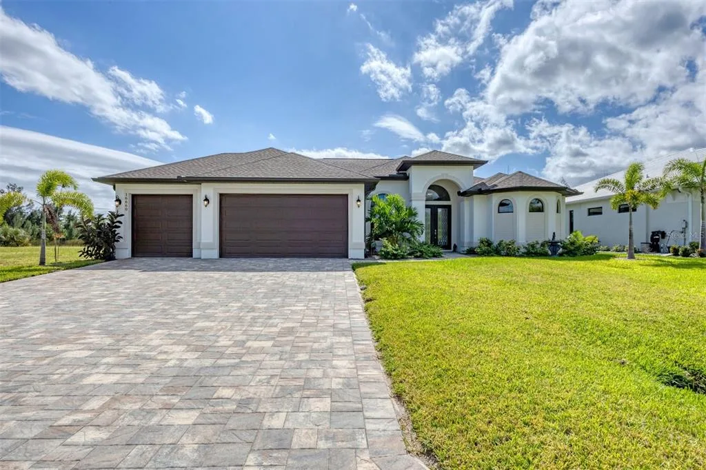 16660 LIGGETT CIRCLE, PORT CHARLOTTE, FL 33981