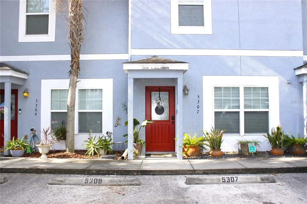 5307 TERRAZA COURT, TEMPLE TERRACE, FL 33617