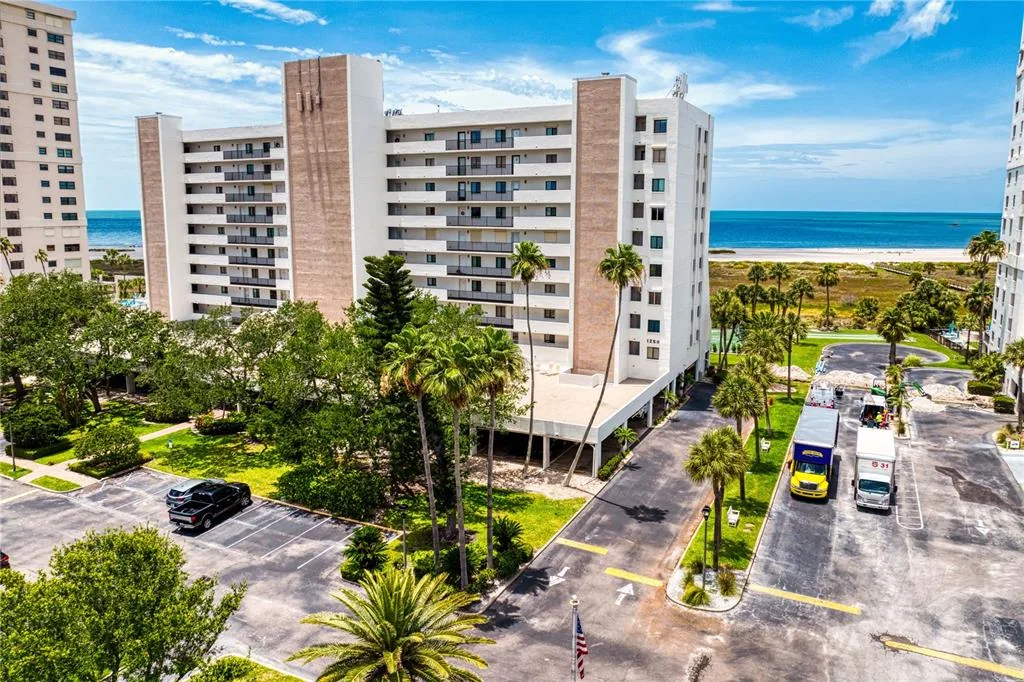 1250 GULF BOULEVARD # 302, CLEARWATER BEACH, FL 33767