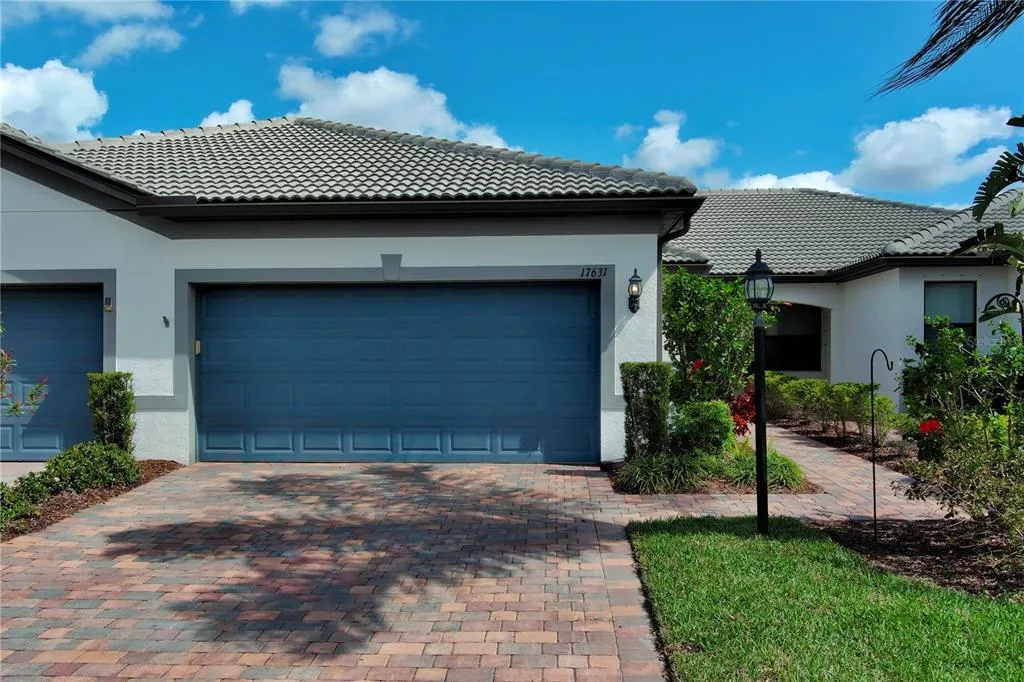 17631 CAMDEN DRIVE, BRADENTON, FL 34202