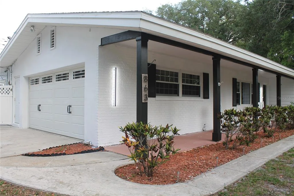 863 BAY BREEZE TERRACE, LARGO, FL 33770