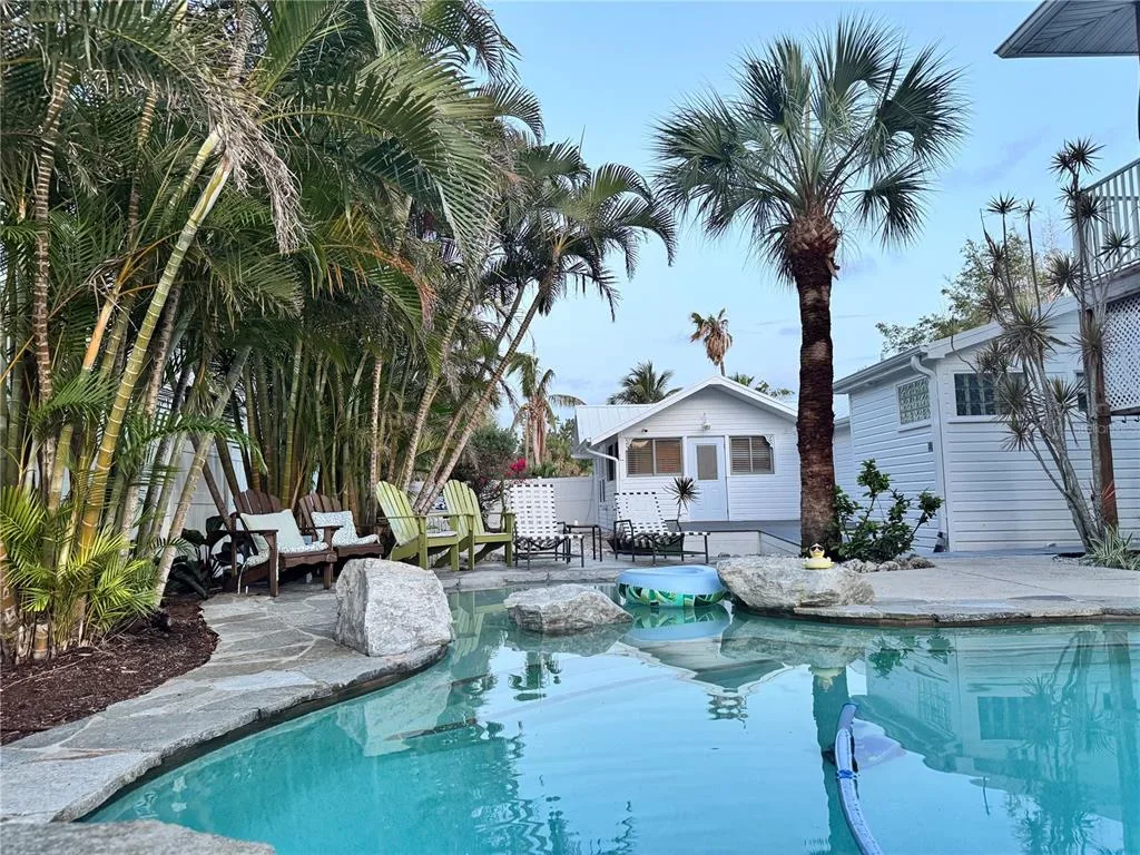 701 BROADWAY STREET, LONGBOAT KEY, FL 34228