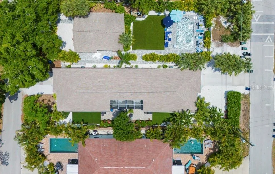 2051 ROSELAWN STREET, SARASOTA, FL 34231