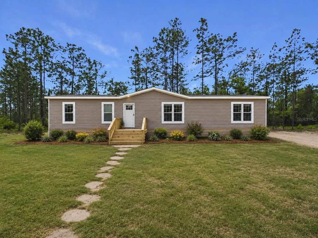 137 BEULAH DRIVE, HAWTHORNE, FL 32640
