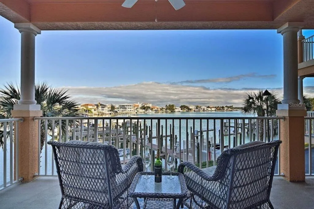 530 S GULFVIEW BOULEVARD # 205, CLEARWATER, FL 33767