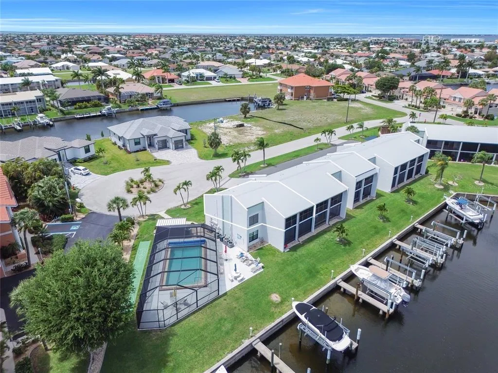 1318 WESLEY DRIVE # 124B, PUNTA GORDA, FL 33950