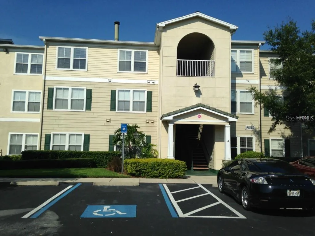 18147 STERLING GATE CIRCLE # 18147, TAMPA, FL 33647