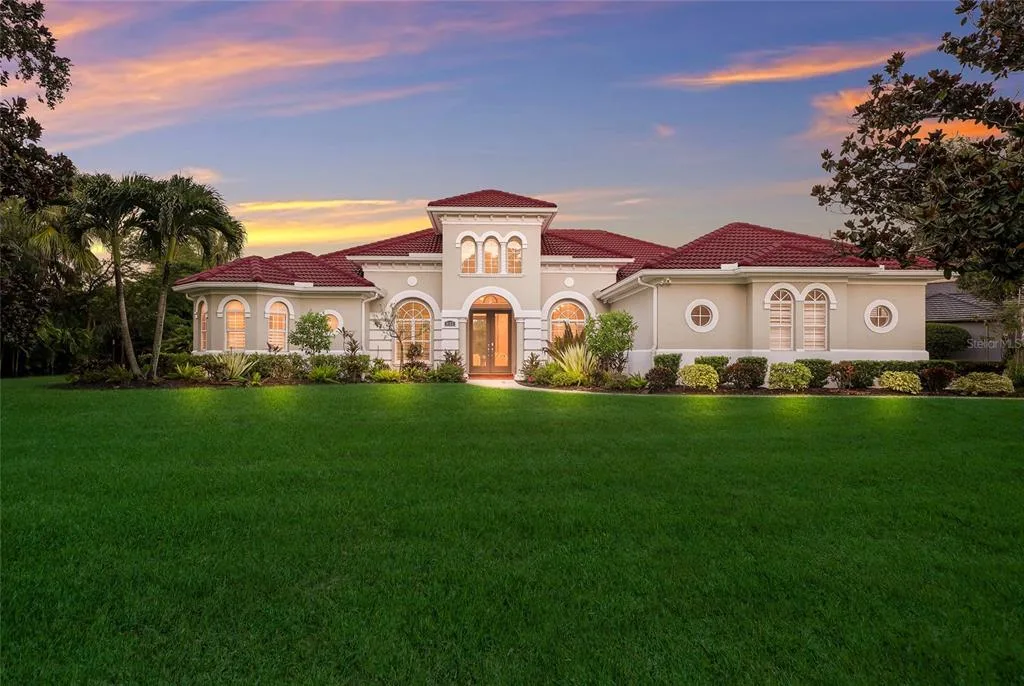 8122 LONE TREE GLEN, LAKEWOOD RANCH, FL 34202