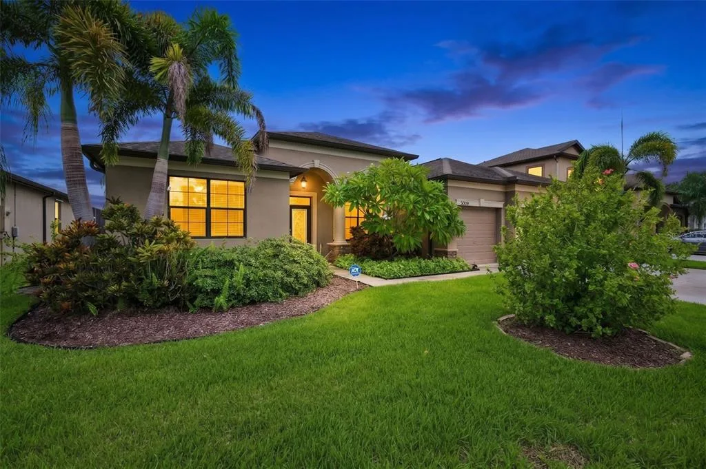 5009 JAGGED CLOUD DRIVE, WIMAUMA, FL 33598