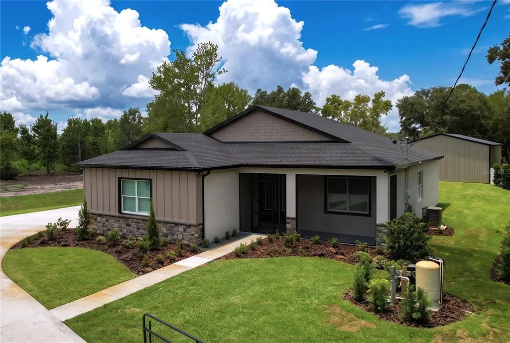 8308 GIBSON OAKS DRIVE, LAKELAND, FL 33809