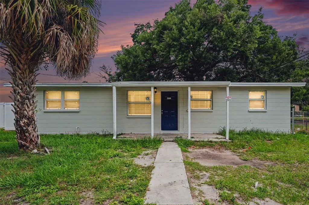 4022 E HENRY AVENUE, TAMPA, FL 33610