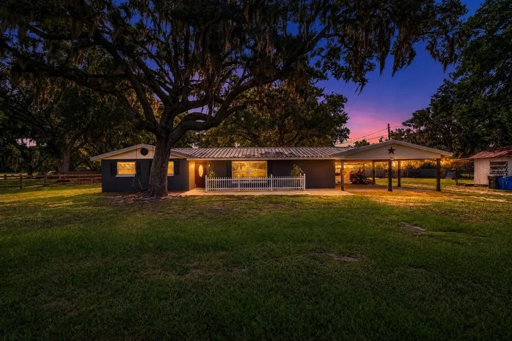 5702 TINDALE ROAD, PLANT CITY, FL 33565