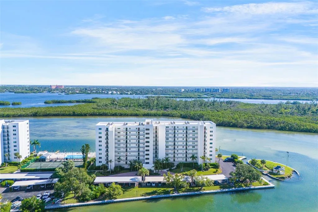 9397 MIDNIGHT PASS ROAD # 905, SARASOTA, FL 34242