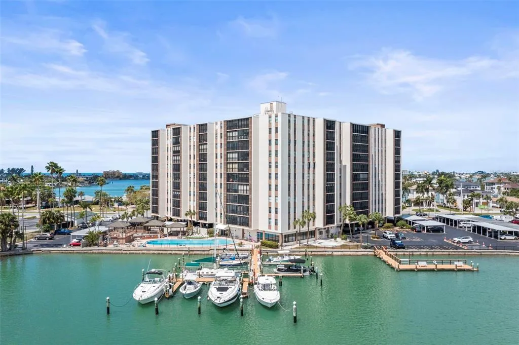 10355 PARADISE BOULEVARD # 403, TREASURE ISLAND, FL 33706