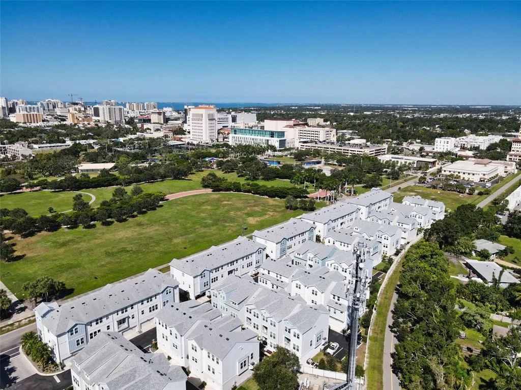 2467 MANGUM COURT, SARASOTA, FL 34237