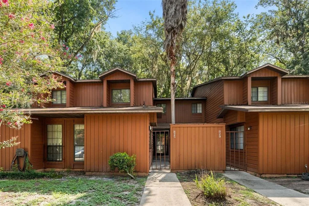 825 SW 55TH TERRACE, GAINESVILLE, FL 32607