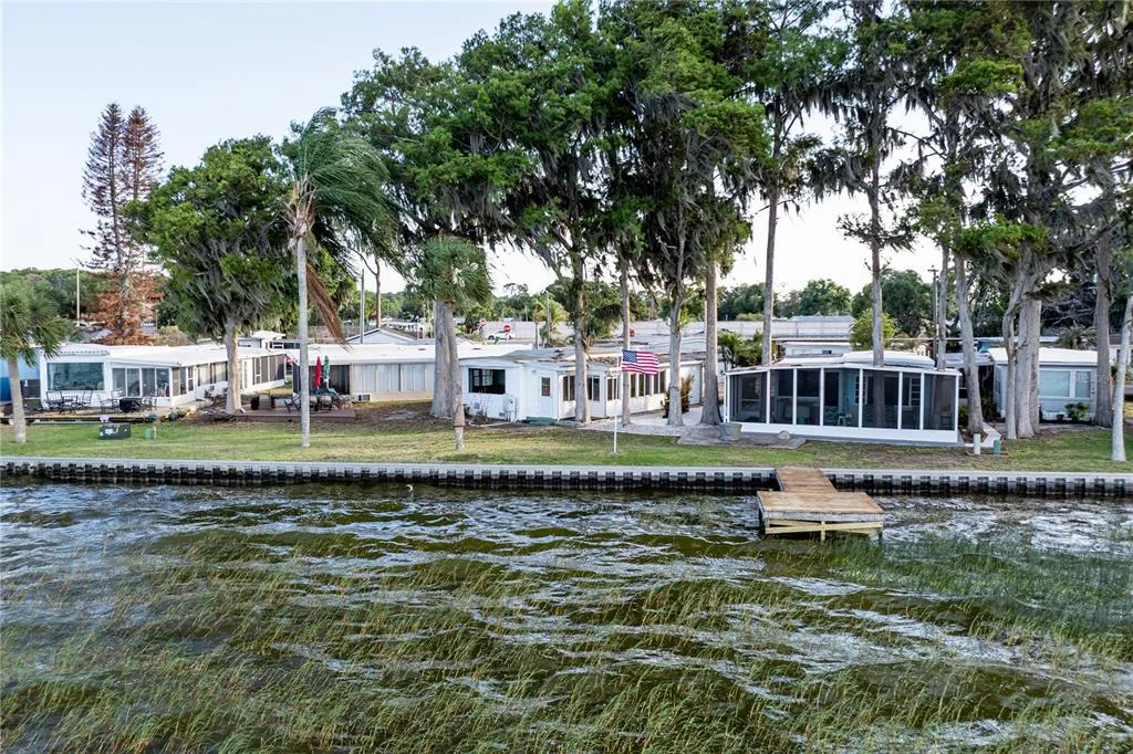 12315 US HIGHWAY 441 # 23, TAVARES, FL 32778