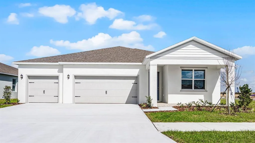 1757 HUMMINGBIRD ROAD, WINTER HAVEN, FL 33884