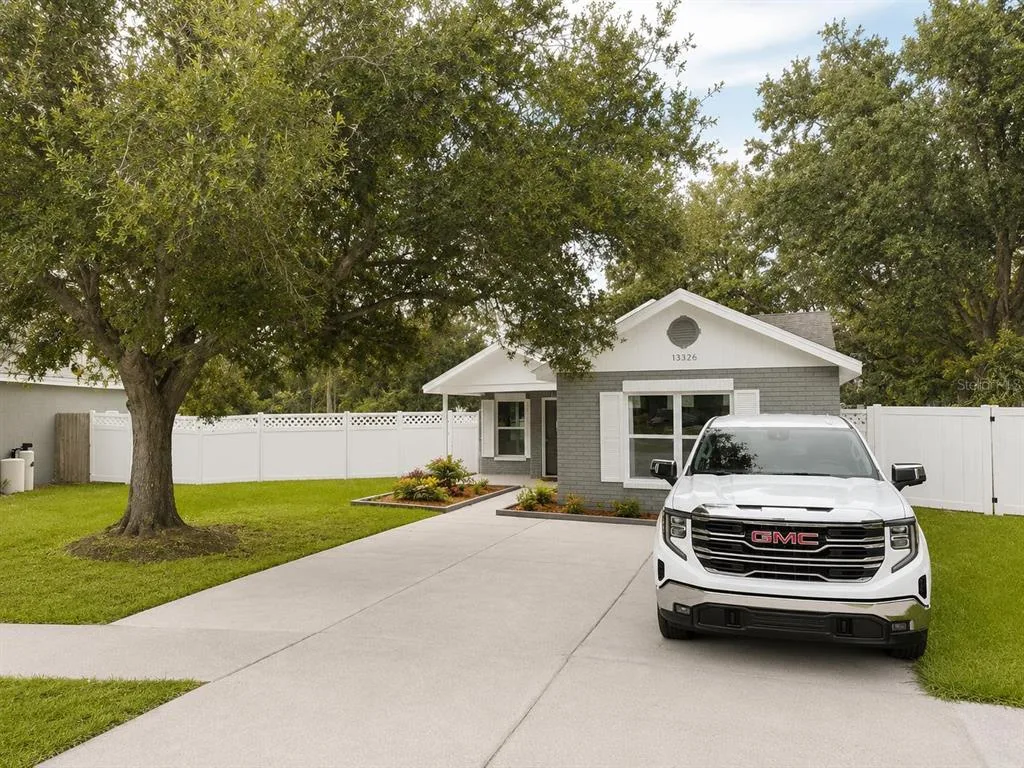 13326 LARAWAY DRIVE, RIVERVIEW, FL 33579
