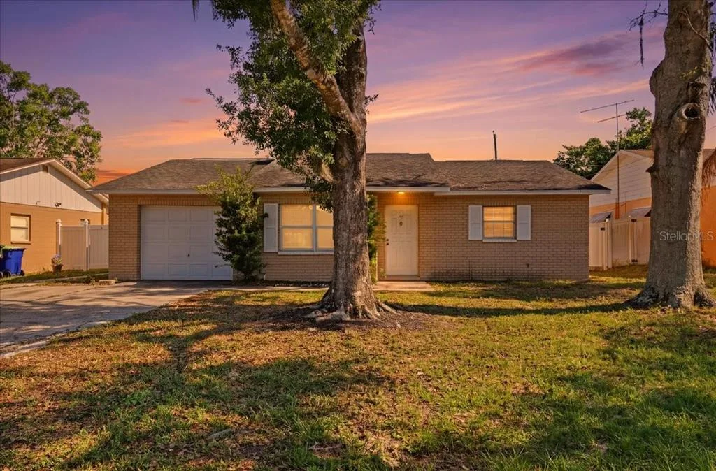 4624 WISTERIA DRIVE, ZEPHYRHILLS, FL 33542