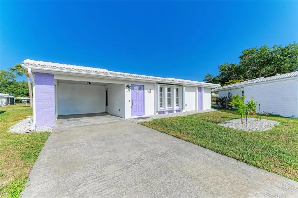 140 CIRCLEWOOD DRIVE # C1-4, VENICE, FL 34293