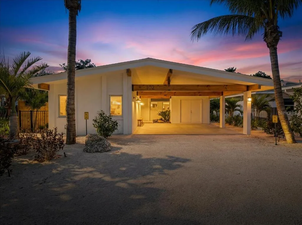 102 TUNA STREET, ANNA MARIA, FL 34216