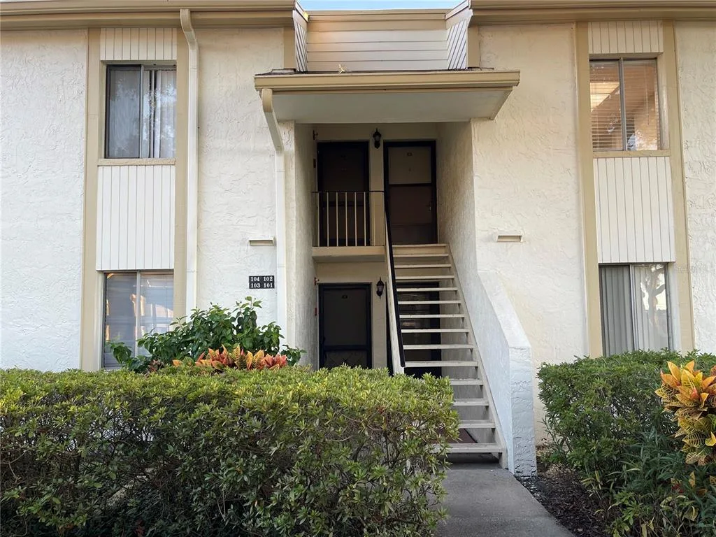 103 PALMETTO COURT # 103, OLDSMAR, FL 34677