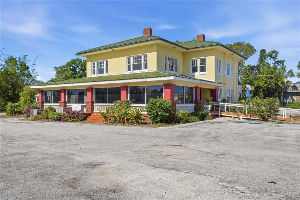 337 8TH AVENUE W, PALMETTO, FL 34221