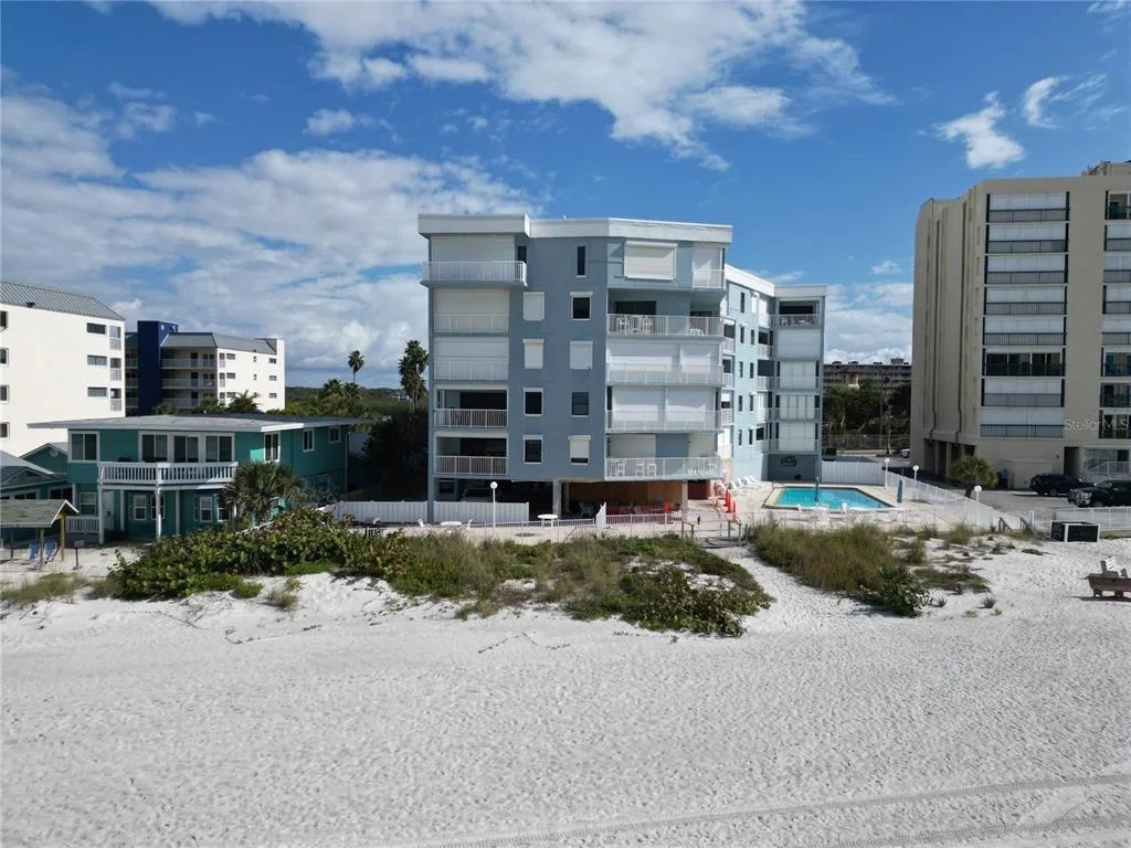 19500 GULF BOULEVARD # 102, INDIAN SHORES, FL 33785