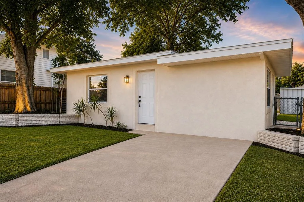 5532 6TH AVENUE N, ST PETERSBURG, FL 33710