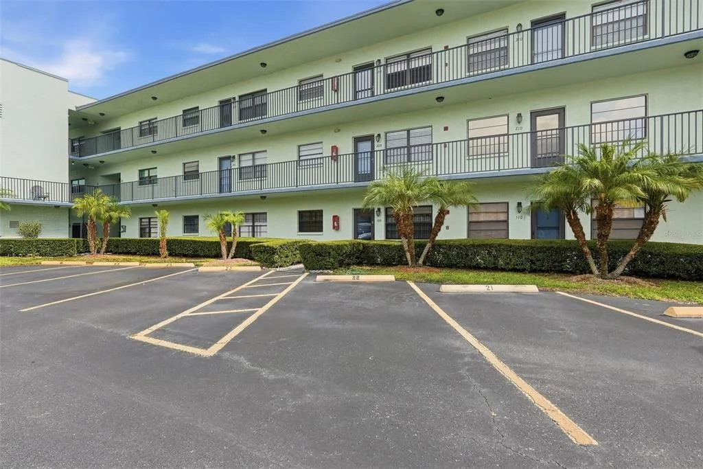 5973 TERRACE PARK DRIVE N # 109, ST PETERSBURG, FL 33709