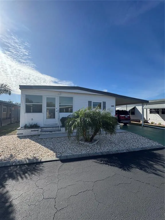 40 LAFITTE DRIVE, NOKOMIS, FL 34275
