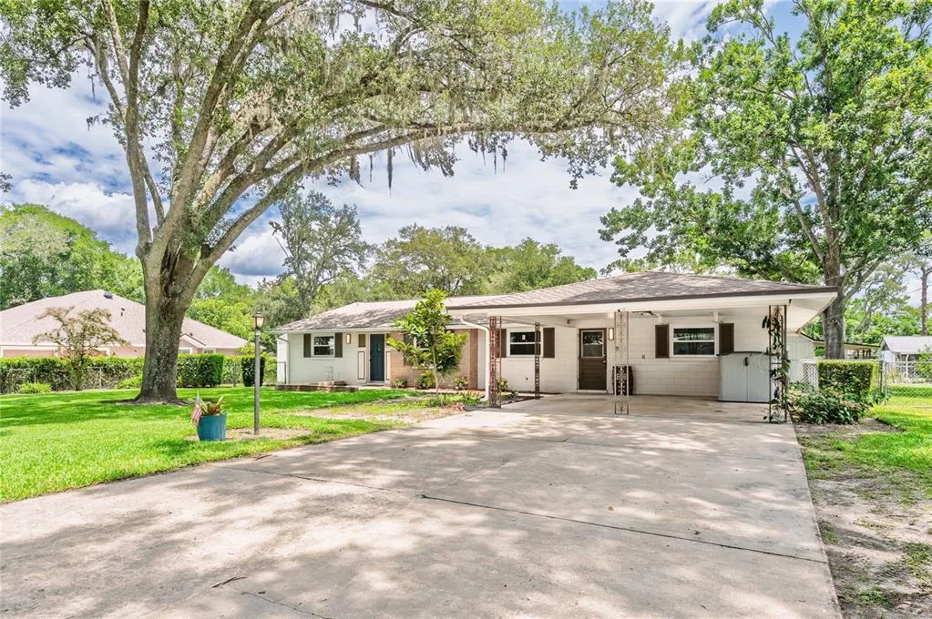 405 OAKHURST STREET, ALTAMONTE SPRINGS, FL 32701