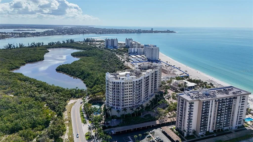 1300 BENJAMIN FRANKLIN DRIVE # 809, SARASOTA, FL 34236