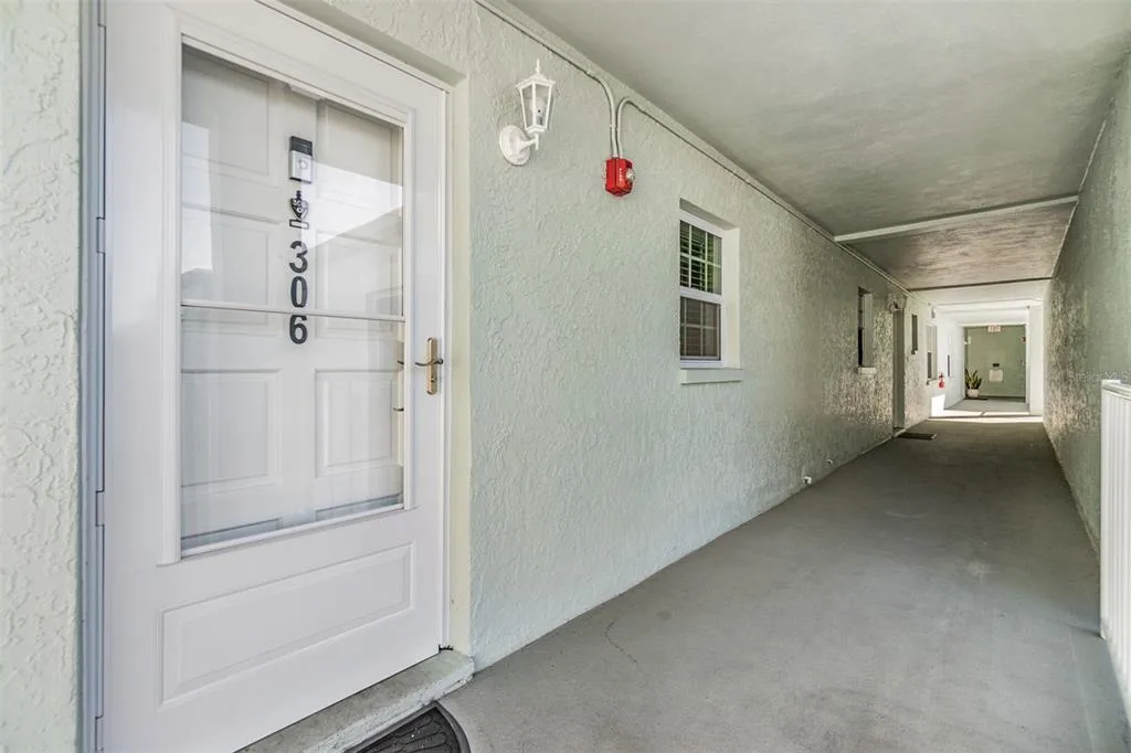 701 POINSETTIA ROAD # 306, BELLEAIR, FL 33756