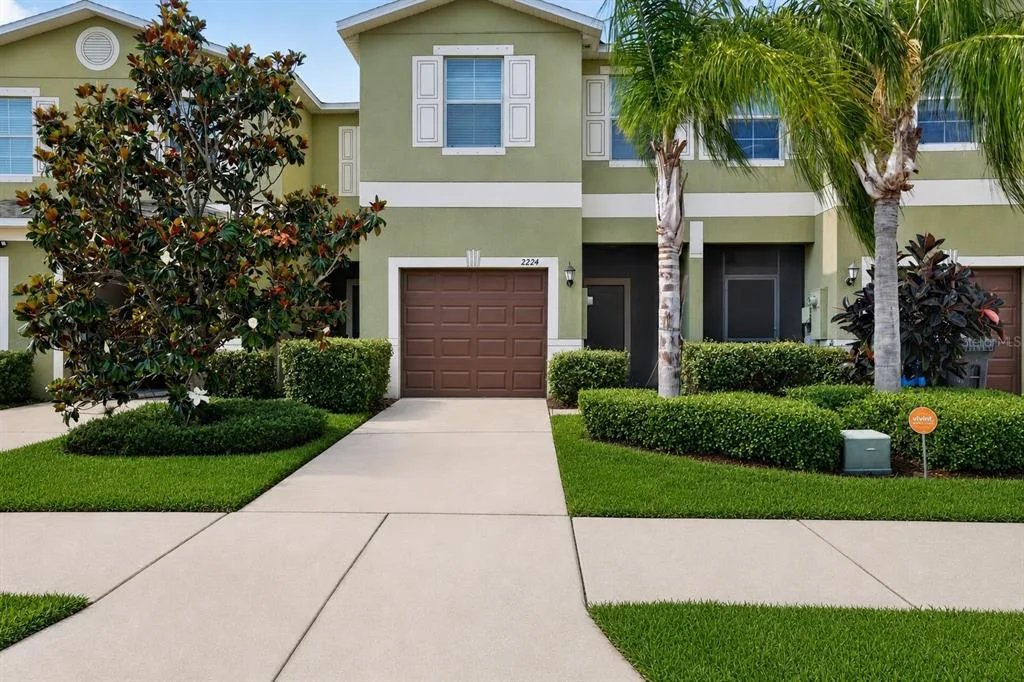 2224 GOLDEN FALCON DRIVE, RUSKIN, FL 33570