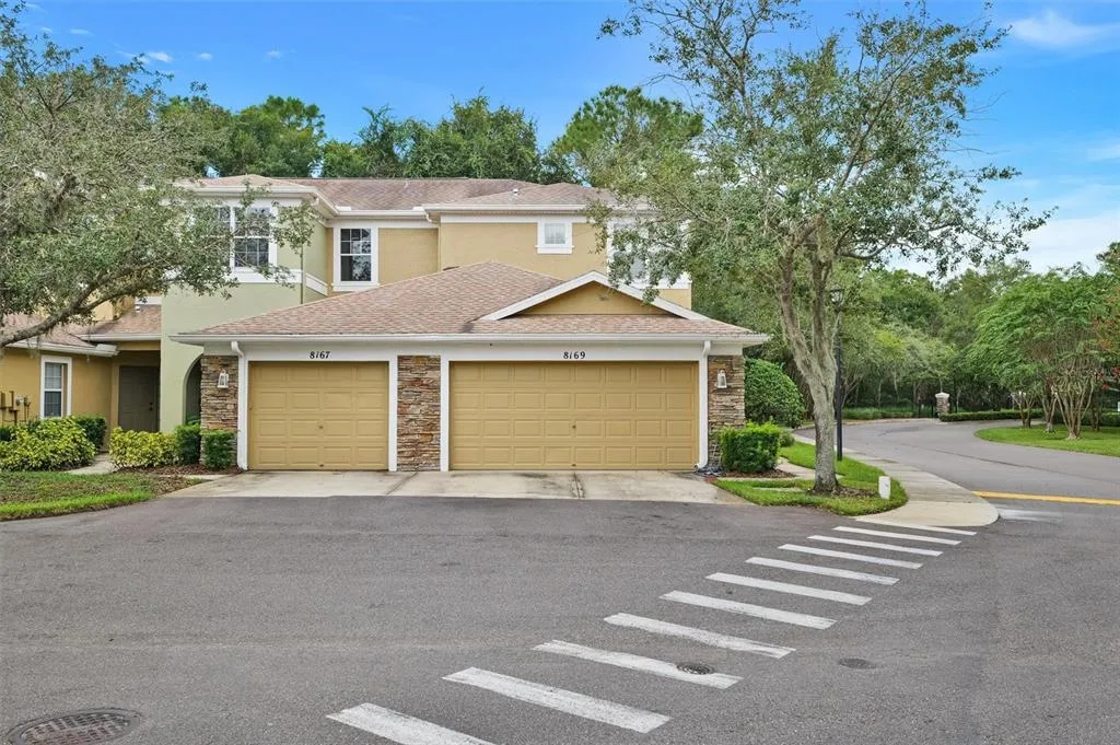 8169 STONE LEAF LANE, TAMPA, FL 33647