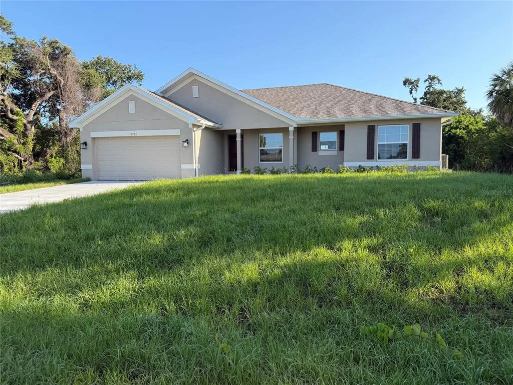 1252 FLEETWOOD DRIVE, PORT CHARLOTTE, FL 33948