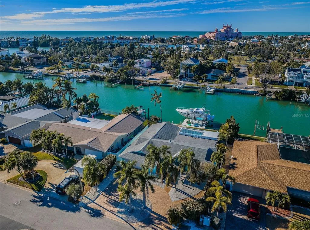 2910 ALTON DRIVE, ST PETE BEACH, FL 33706