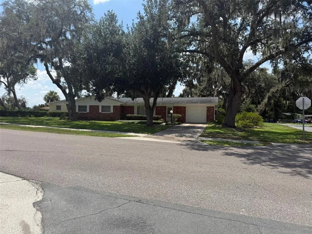 39133 5TH AVENUE, ZEPHYRHILLS, FL 33542