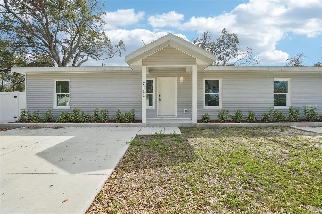 7409 & 7411 E 23RD AVENUE, TAMPA, FL 33619