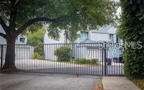 9726 TIFFANY OAKS LANE # 9726, TAMPA, FL 33612