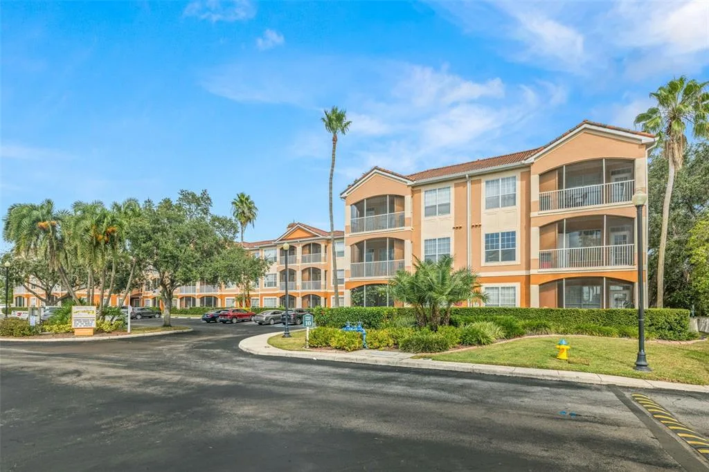 5000 CULBREATH KEY WAY # 1-205, TAMPA, FL 33611