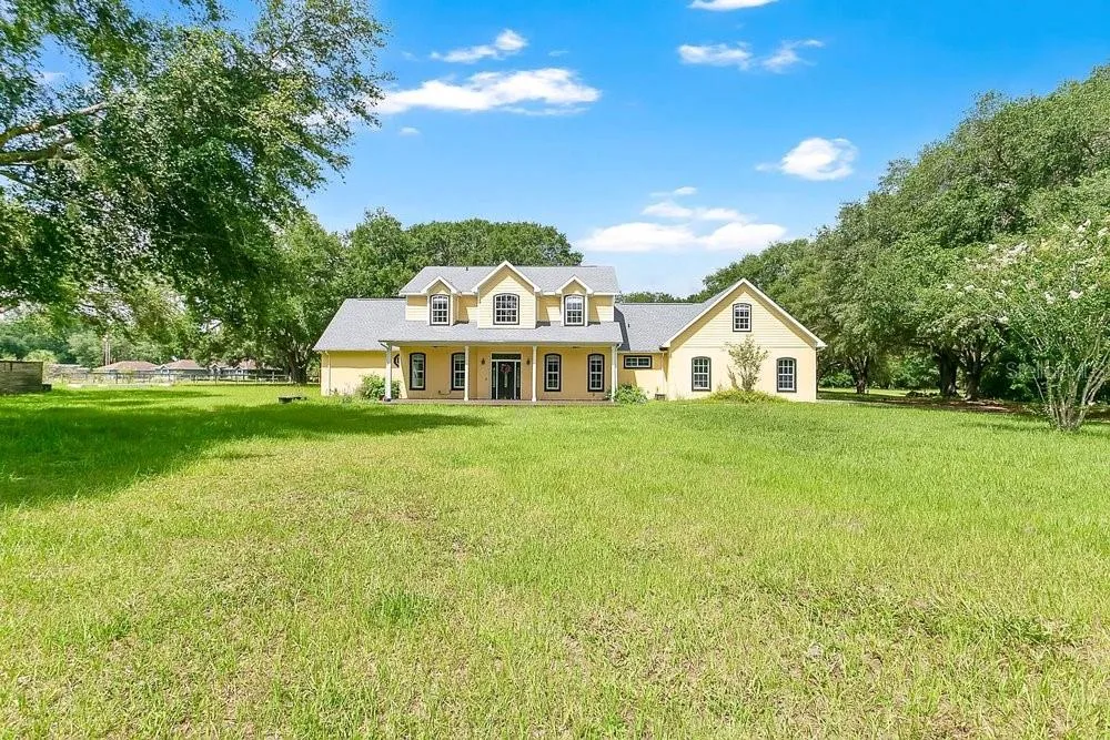 3700 SE 183RD AVENUE ROAD, OCKLAWAHA, FL 32179