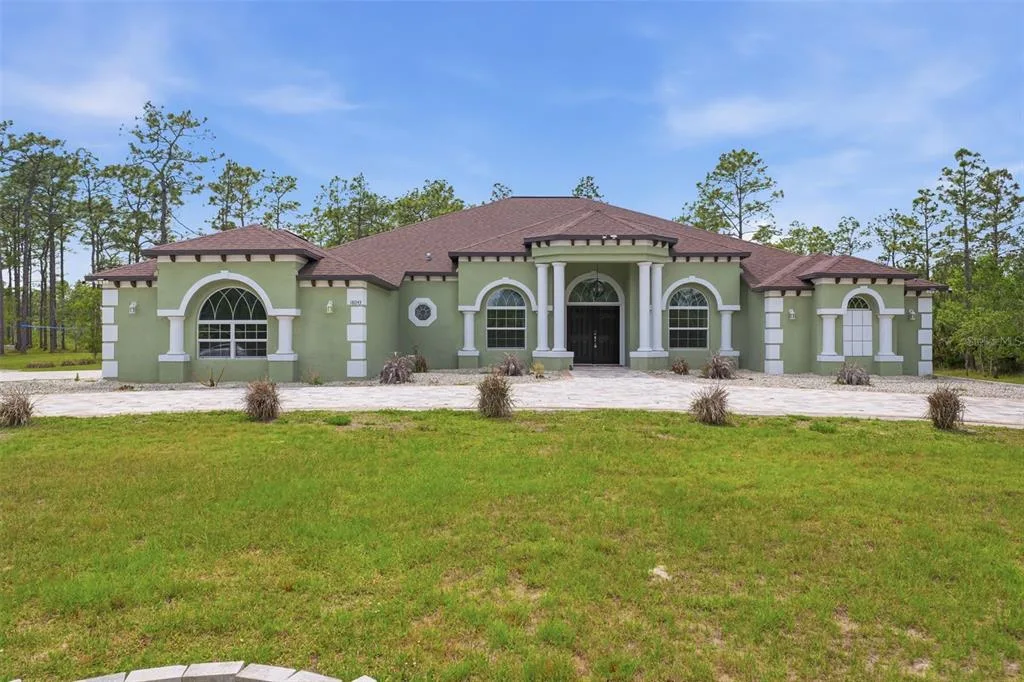 18043 PALMDALE ROAD, WEEKI WACHEE, FL 34614