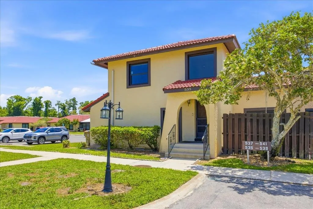 535 HUNTER CIRCLE # 535, KISSIMMEE, FL 34758