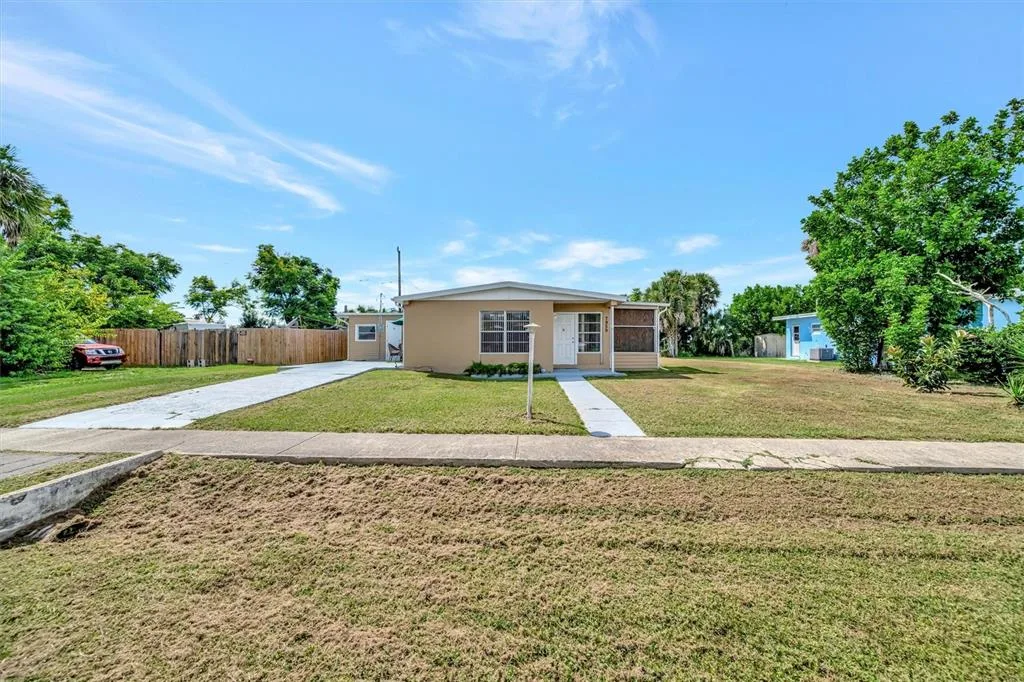 7959 HYDE PARK AVENUE, NORTH PORT, FL 34287