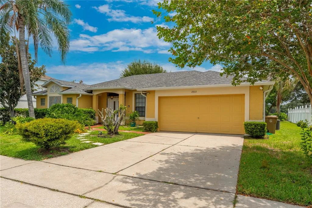 2803 MIDDLETON CIRCLE, KISSIMMEE, FL 34743